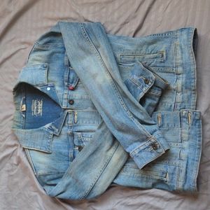Levi's Women's Medium Blue Trucker, Size Medium
